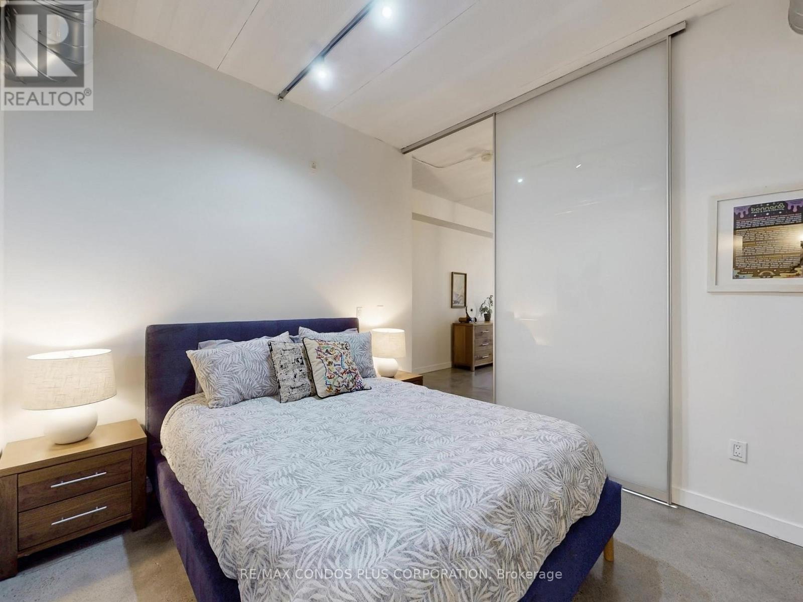 201 - 747 Queen Street E, Toronto, Ontario  M4M 1H3 - Photo 27 - E12917734