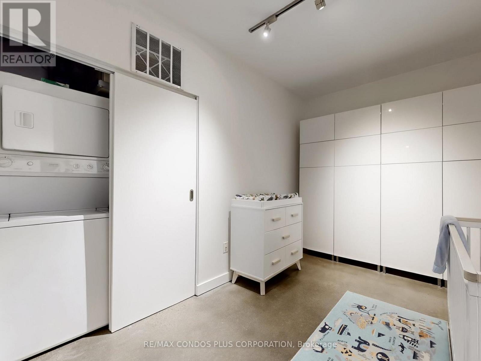 201 - 747 Queen Street E, Toronto, Ontario  M4M 1H3 - Photo 36 - E12917734