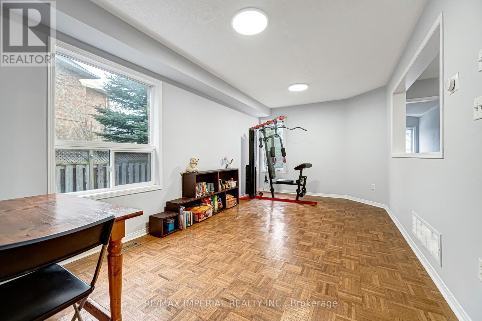 95 Long Point Drive, Richmond Hill, Ontario  L4E 3Z7 - Photo 6 - N12917652