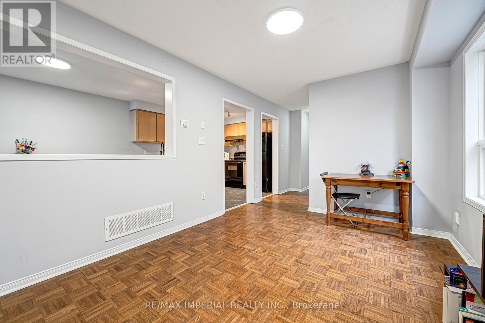 95 Long Point Drive, Richmond Hill, Ontario  L4E 3Z7 - Photo 8 - N12917652