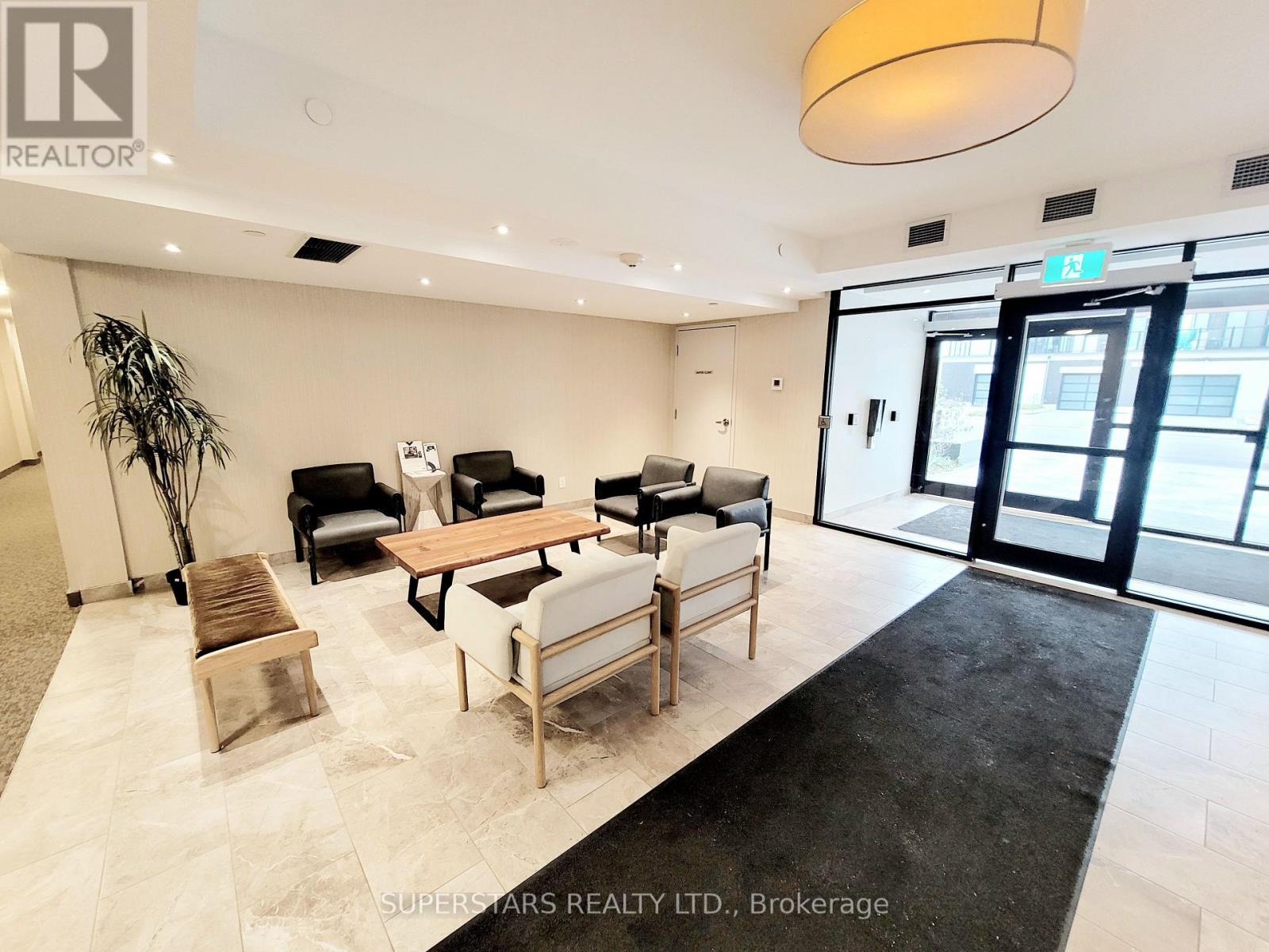 206 - 1 Climo Lane, Markham, Ontario  L6E 0V8 - Photo 4 - N12917698