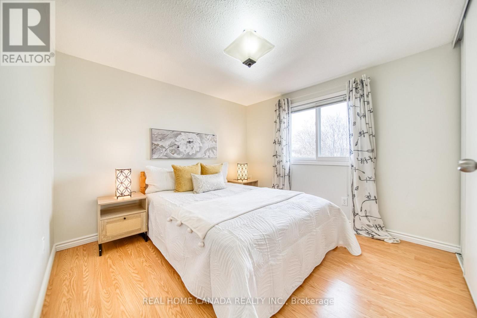 6051 Fullerton Crescent, Mississauga, Ontario  L5N 3A3 - Photo 17 - W12917658