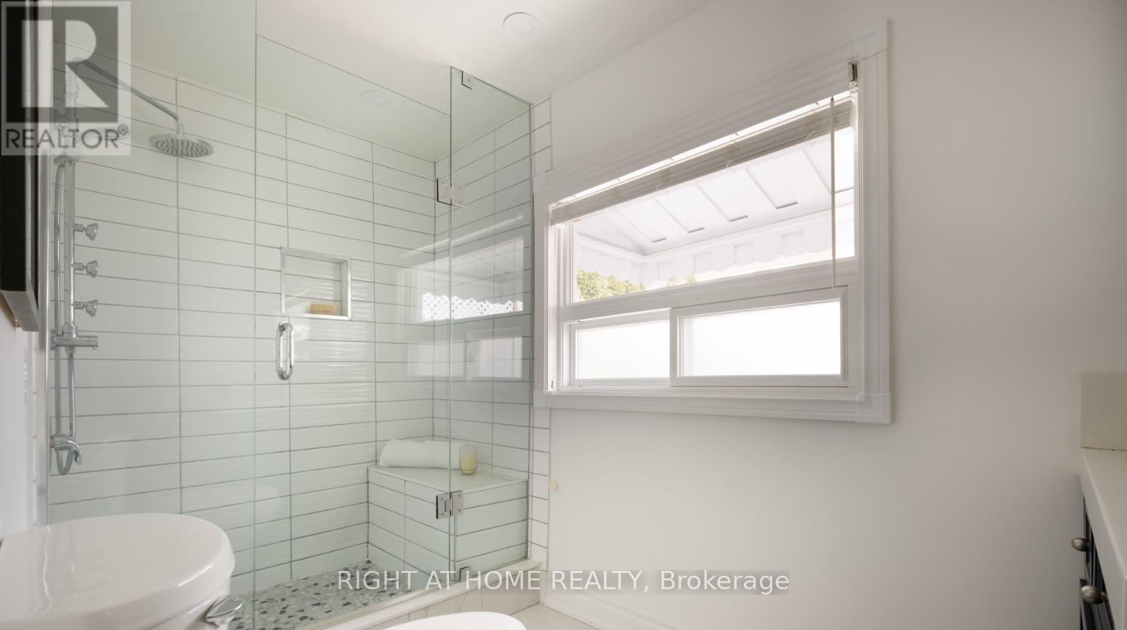 49 Osler Street, Toronto, Ontario  M6P 4A1 - Photo 11 - W12917670