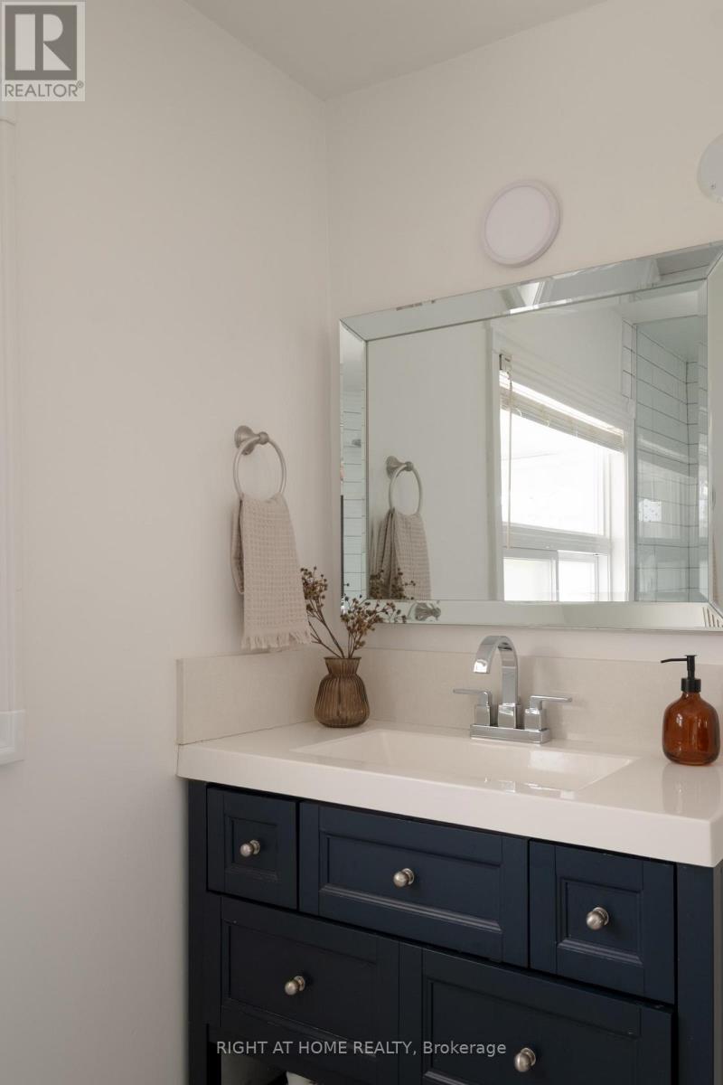 49 Osler Street, Toronto, Ontario  M6P 4A1 - Photo 12 - W12917670