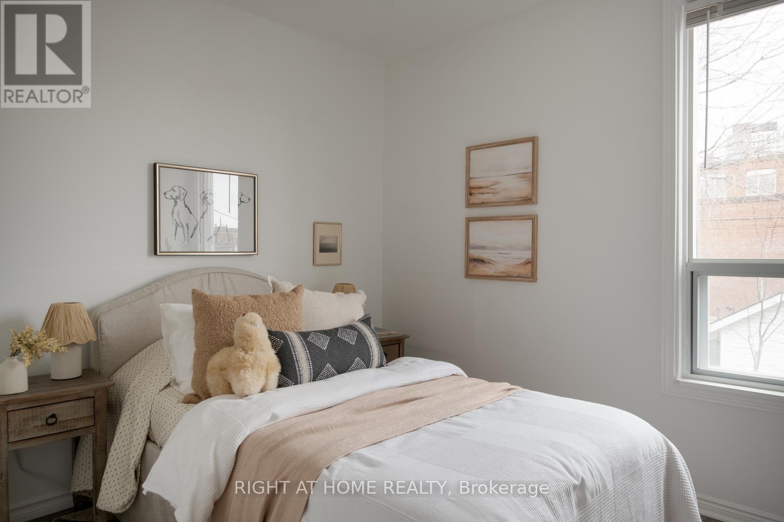 49 Osler Street, Toronto, Ontario  M6P 4A1 - Photo 13 - W12917670