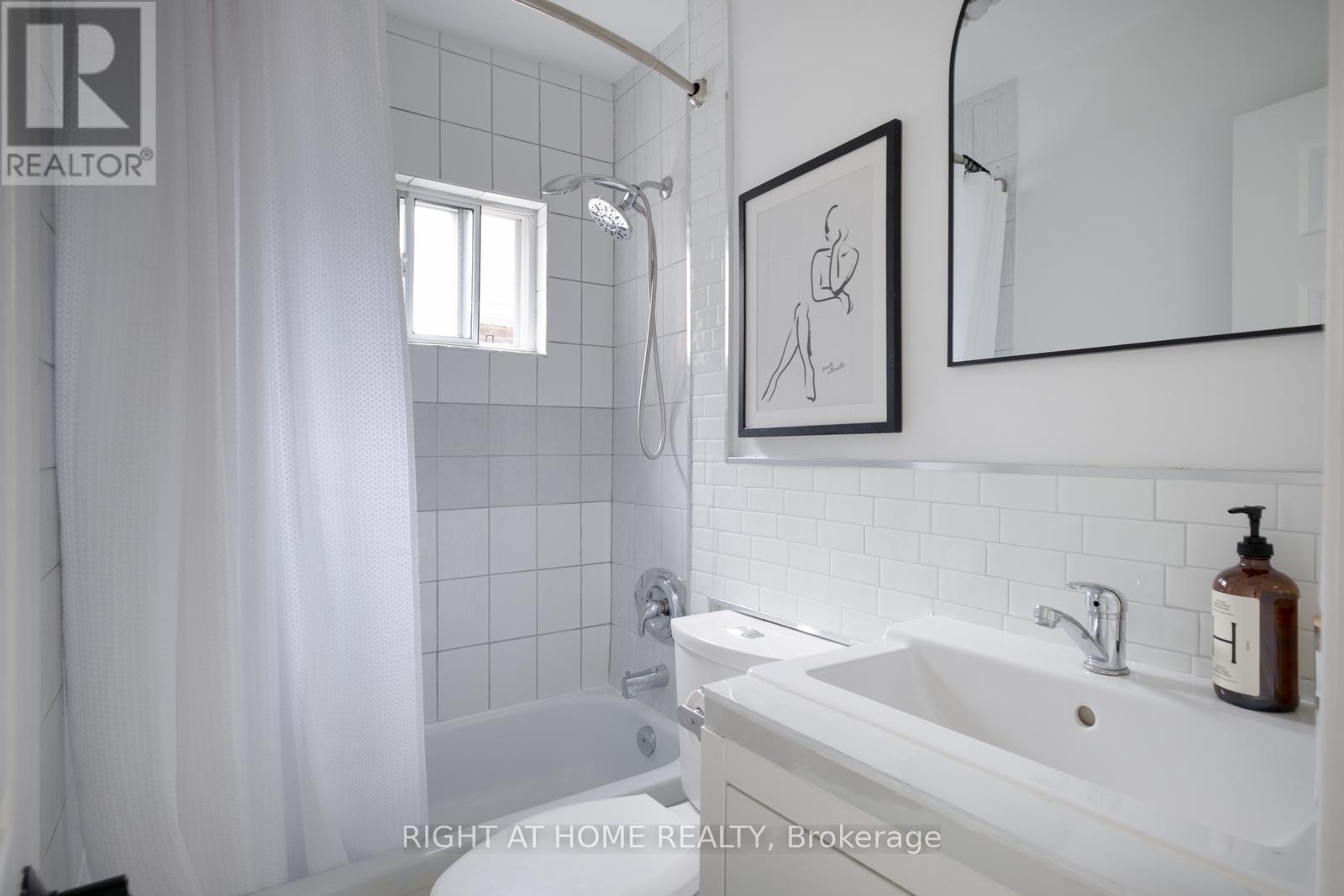 49 Osler Street, Toronto, Ontario  M6P 4A1 - Photo 16 - W12917670