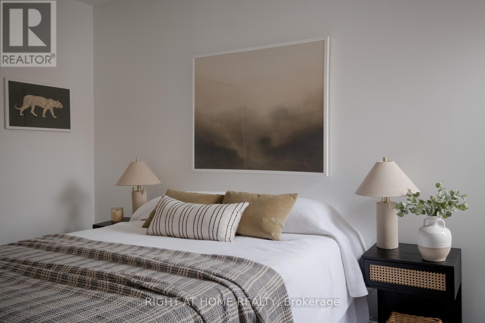 49 Osler Street, Toronto, Ontario  M6P 4A1 - Photo 17 - W12917670