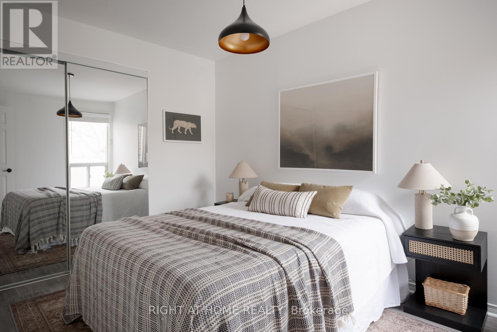 49 Osler Street, Toronto, Ontario  M6P 4A1 - Photo 18 - W12917670