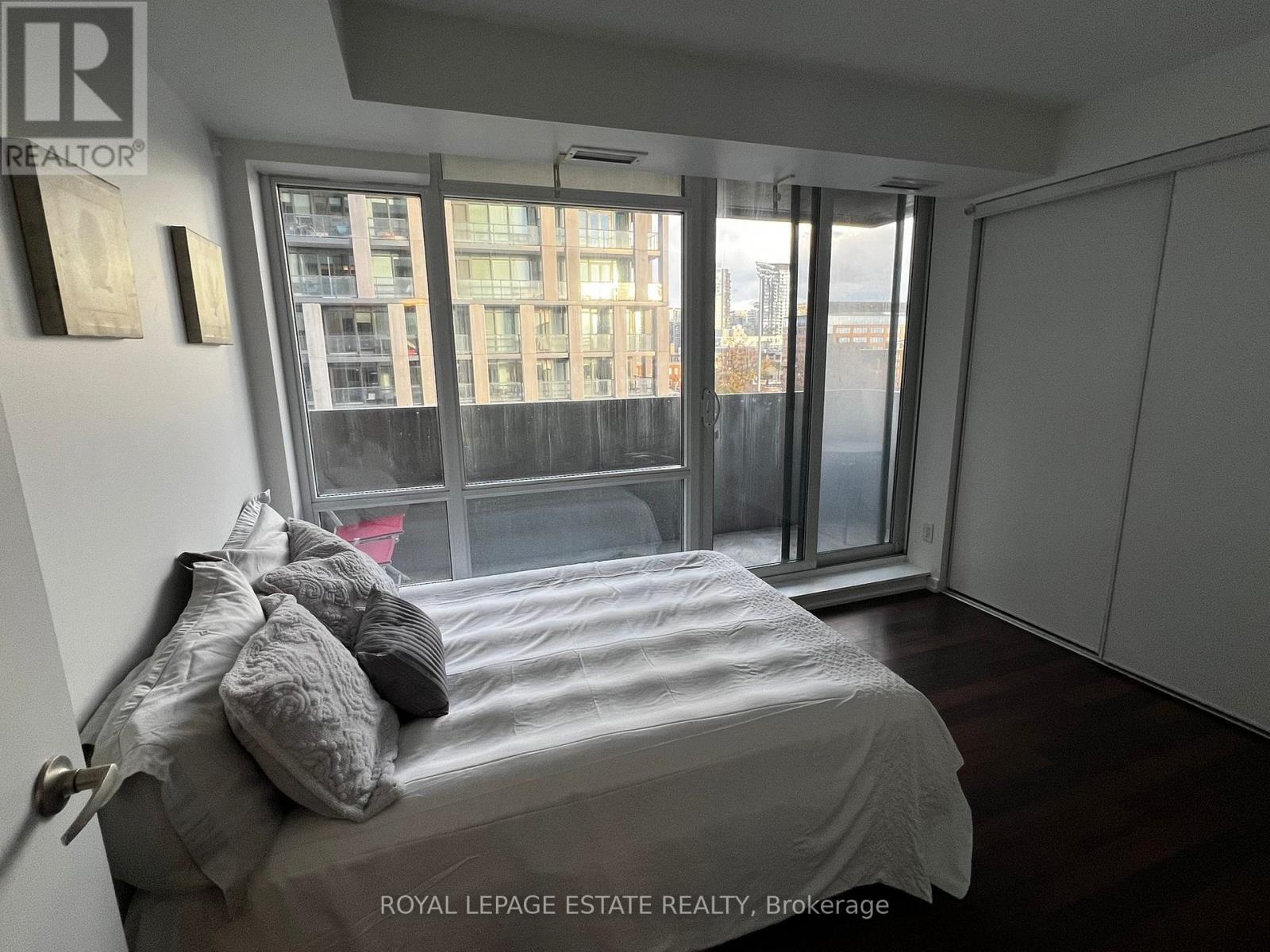 612 - 20 Joe Shuster Way, Toronto, Ontario  M6K 0A3 - Photo 6 - W12917692