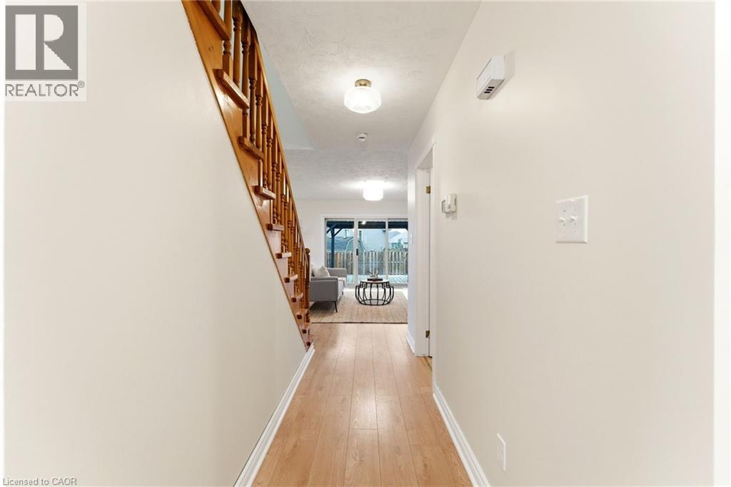 72 Wade Road, Smithville, Ontario  L0R 2A0 - Photo 4 - 40813525