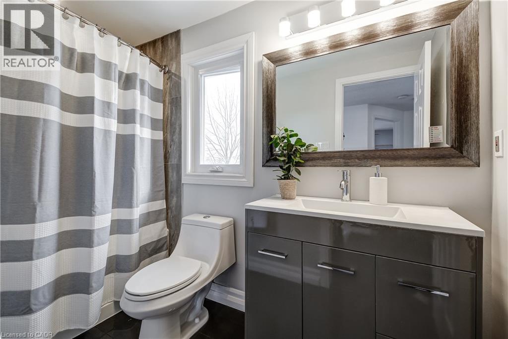 18 Desantis Court, Hamilton, Ontario  L8W 3A9 - Photo 28 - 40812475