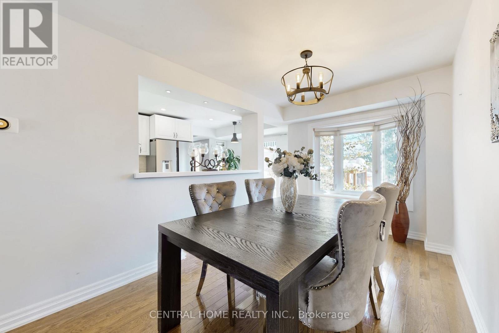 30 Moffat Crescent, Aurora, Ontario  L4G 4Z8 - Photo 14 - N12917500