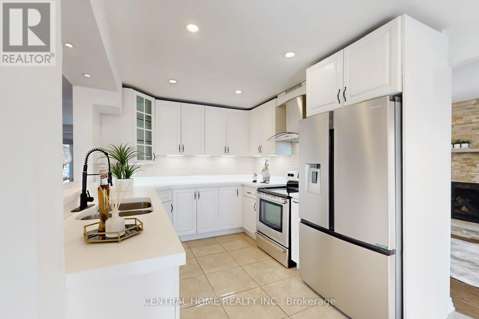 30 Moffat Crescent, Aurora, Ontario  L4G 4Z8 - Photo 18 - N12917500