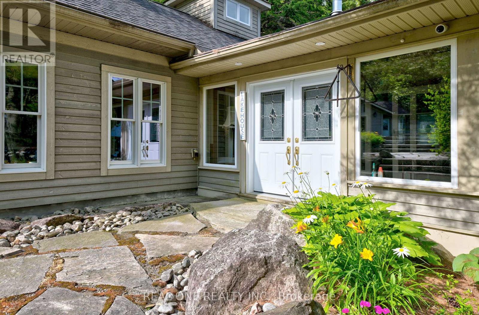 3013 Muskoka Road 117, Lake Of Bays, Ontario  P0B 1A0 - Photo 11 - X12917650