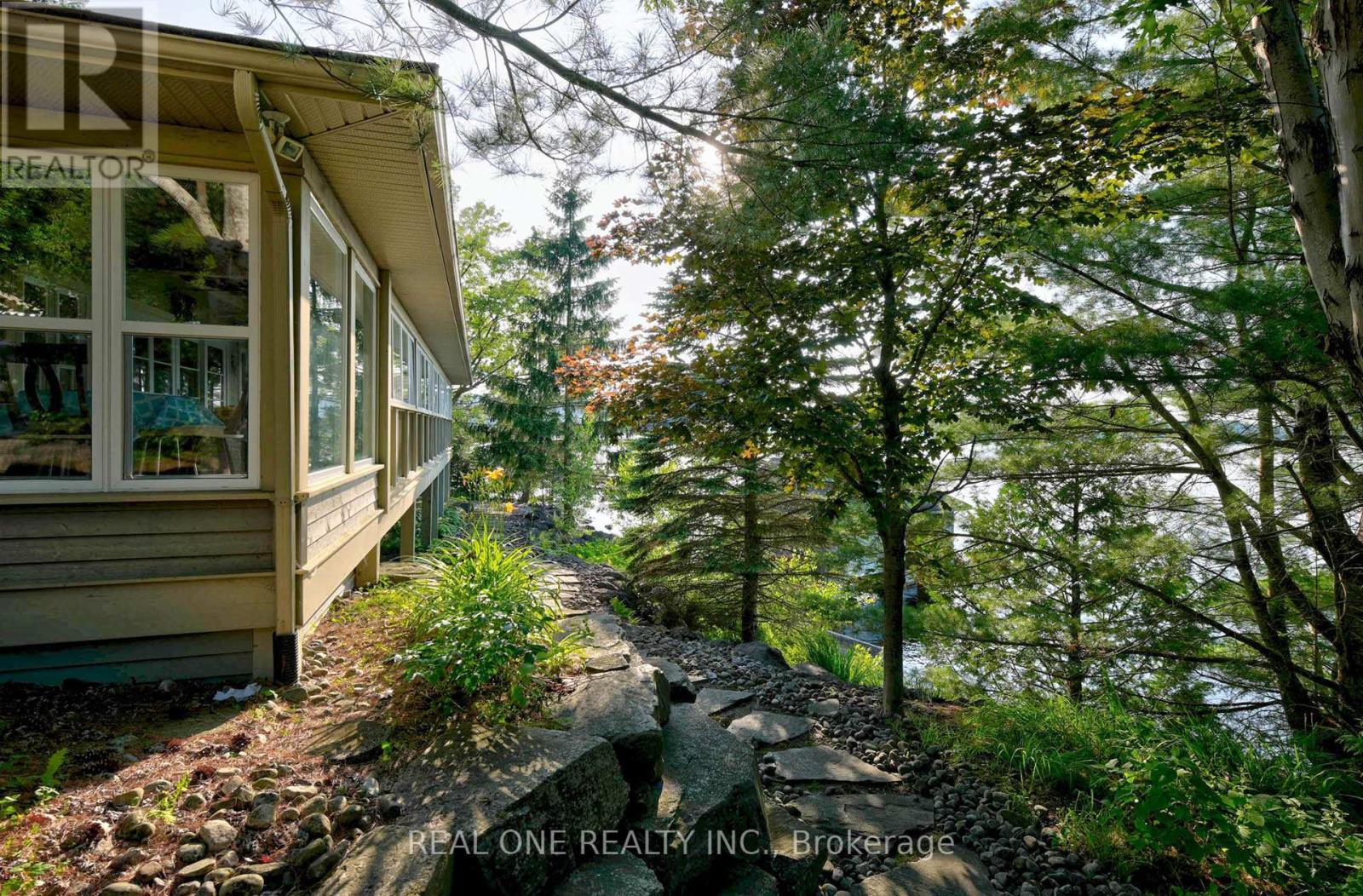 3013 Muskoka Road 117, Lake Of Bays, Ontario  P0B 1A0 - Photo 13 - X12917650
