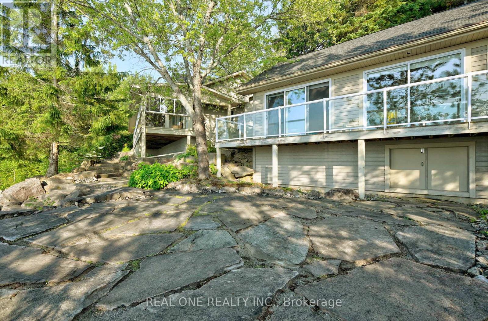 3013 Muskoka Road 117, Lake Of Bays, Ontario  P0B 1A0 - Photo 19 - X12917650