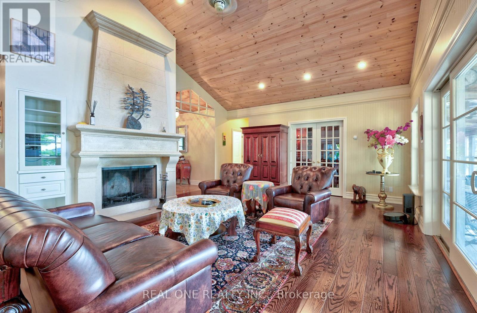 3013 Muskoka Road 117, Lake Of Bays, Ontario  P0B 1A0 - Photo 24 - X12917650