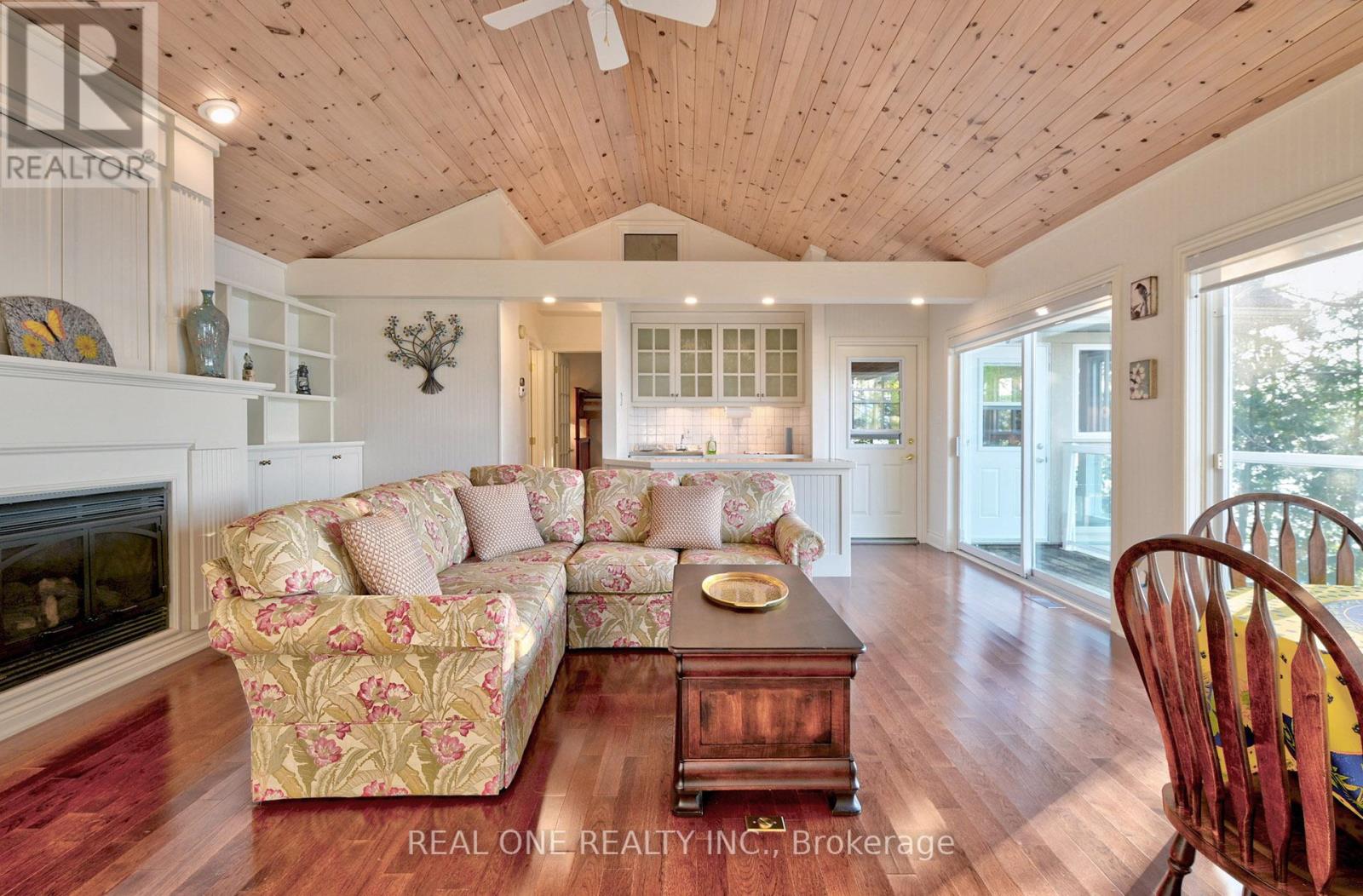 3013 Muskoka Road 117, Lake Of Bays, Ontario  P0B 1A0 - Photo 39 - X12917650