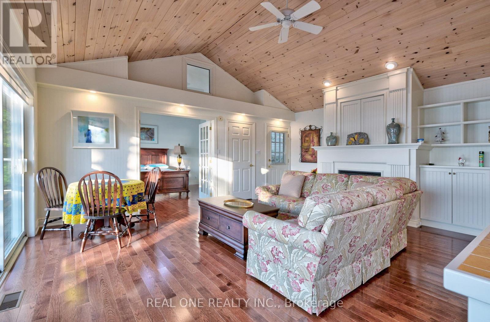 3013 Muskoka Road 117, Lake Of Bays, Ontario  P0B 1A0 - Photo 40 - X12917650