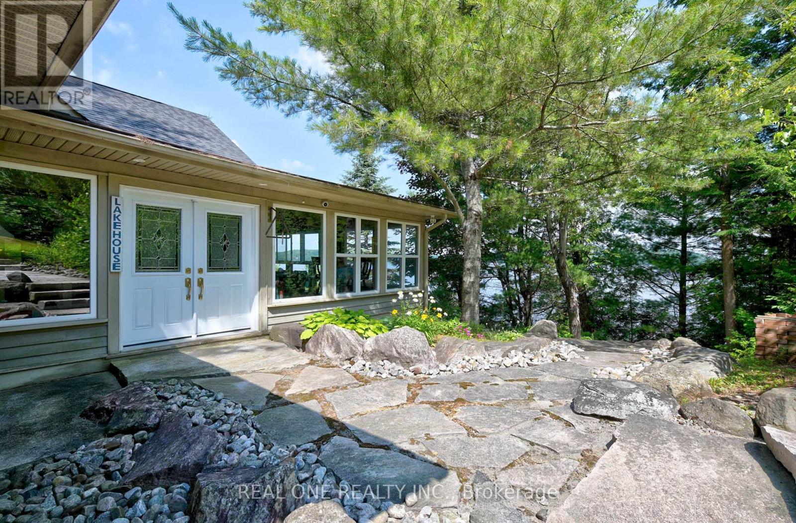 3013 Muskoka Road 117, Lake Of Bays, Ontario  P0B 1A0 - Photo 9 - X12917650
