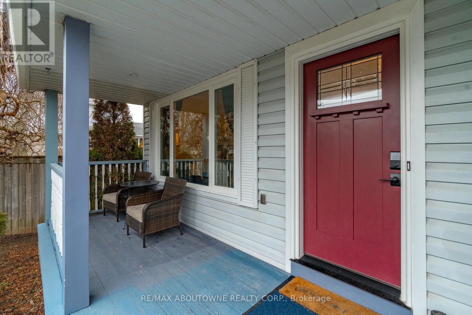 42 Celia Crescent, Guelph, Ontario  N1G 4R4 - Photo 3 - X12917742