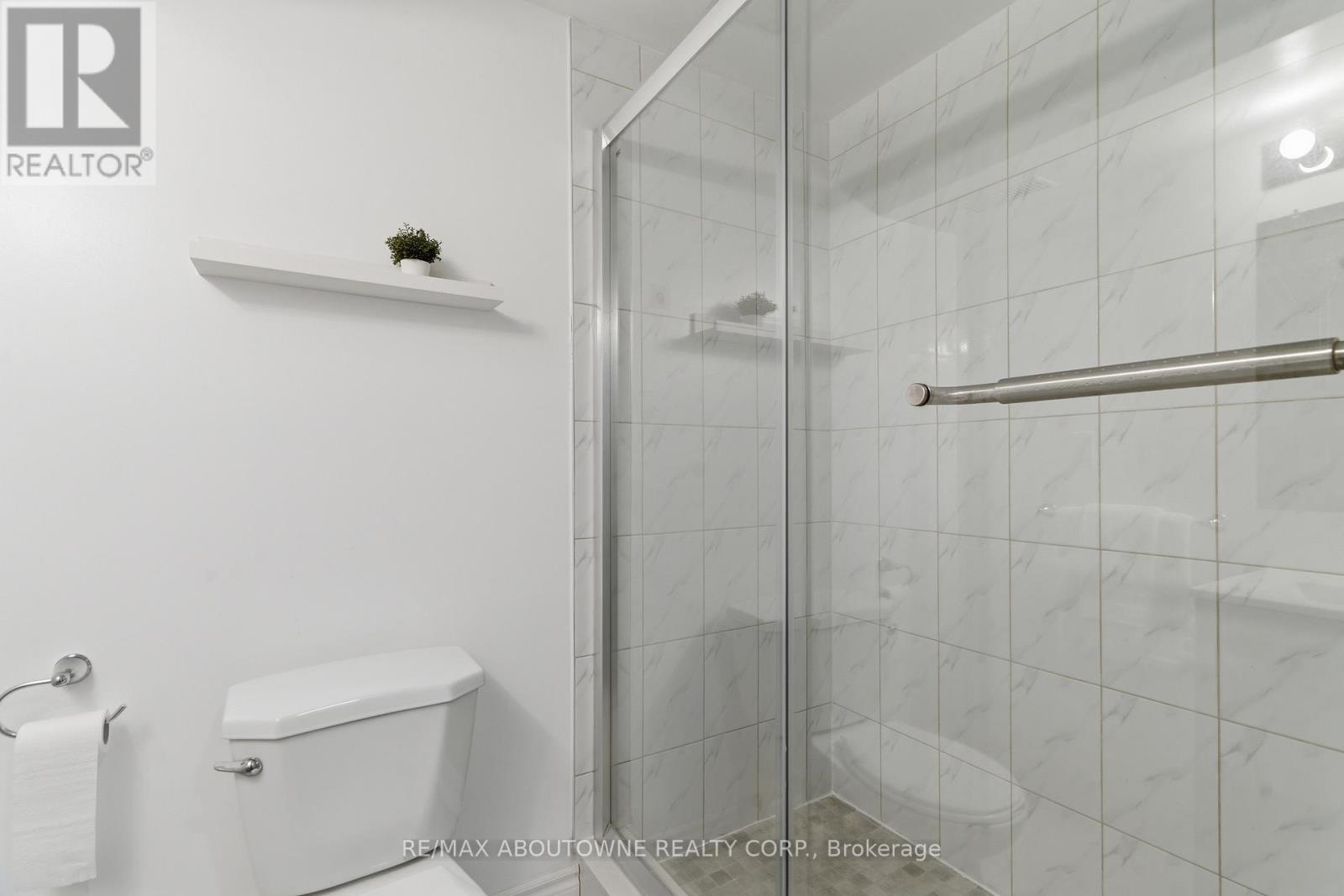 42 Celia Crescent, Guelph, Ontario  N1G 4R4 - Photo 32 - X12917742