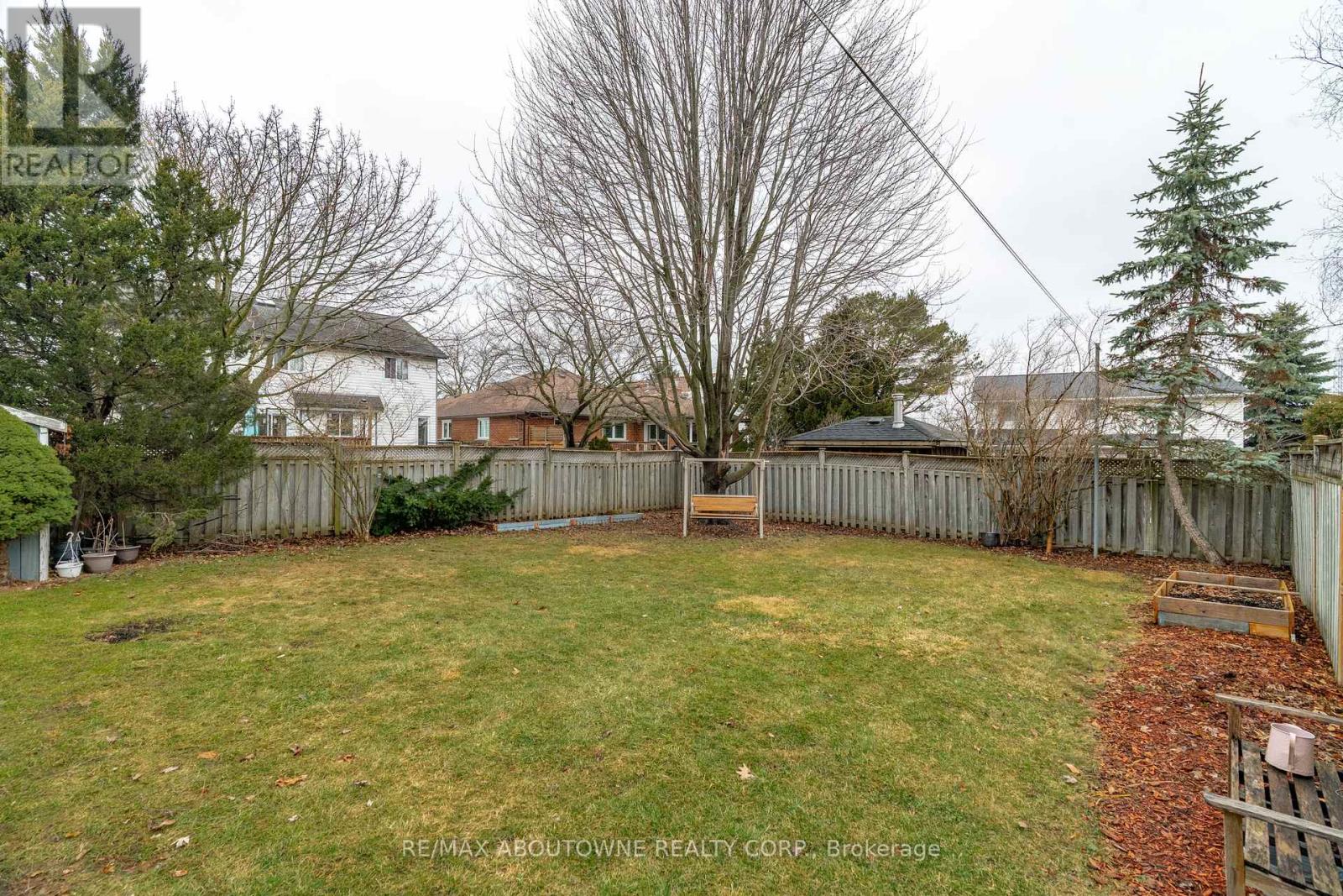 42 Celia Crescent, Guelph, Ontario  N1G 4R4 - Photo 36 - X12917742