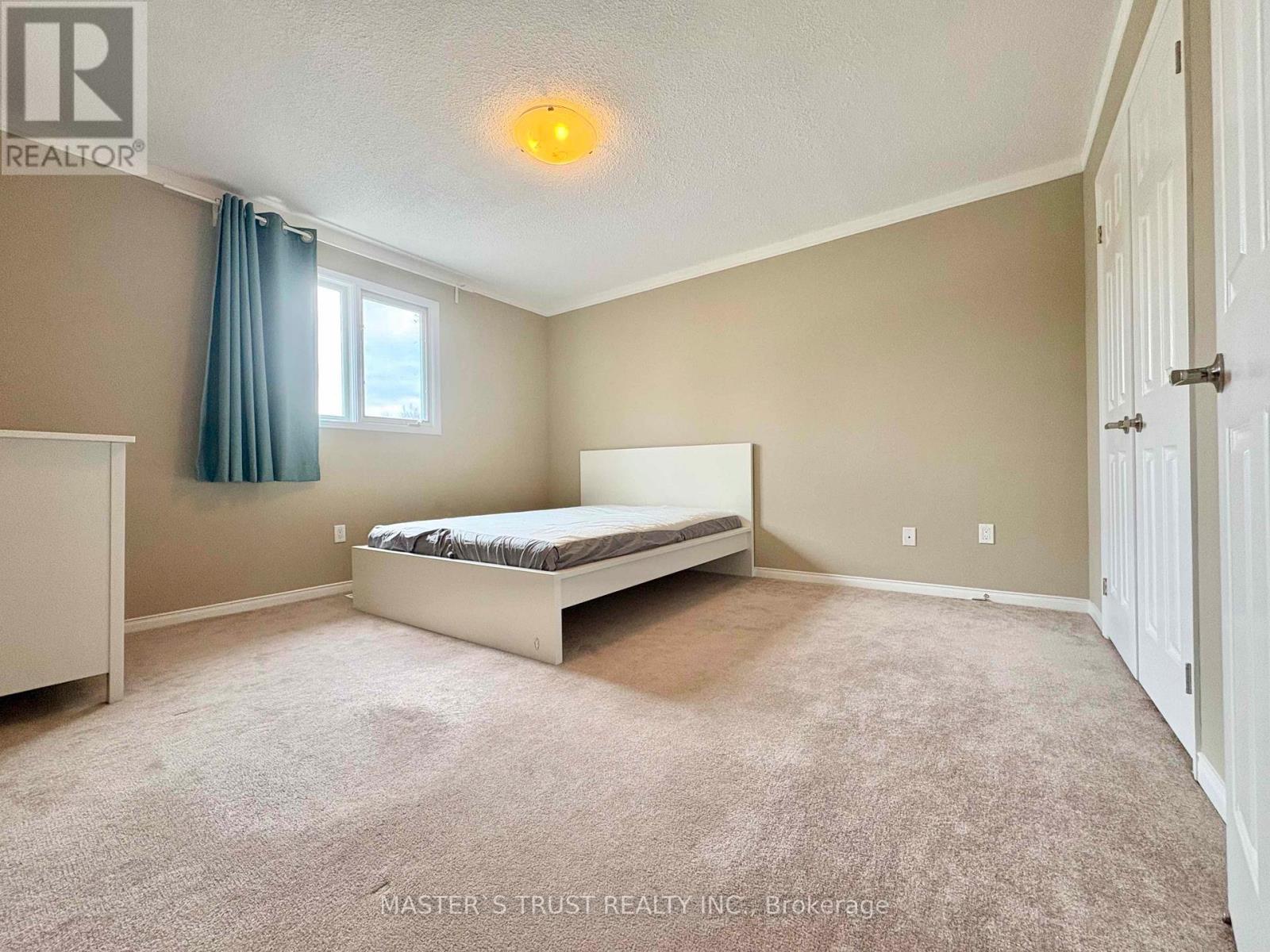 138 Huntingwood Avenue, Hamilton, Ontario  L9H 6X7 - Photo 18 - X12917750