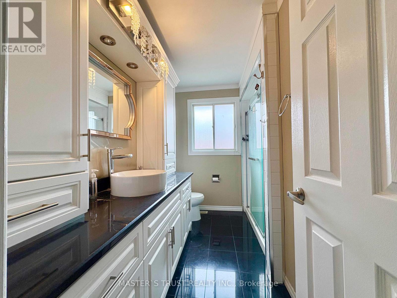 138 Huntingwood Avenue, Hamilton, Ontario  L9H 6X7 - Photo 22 - X12917750