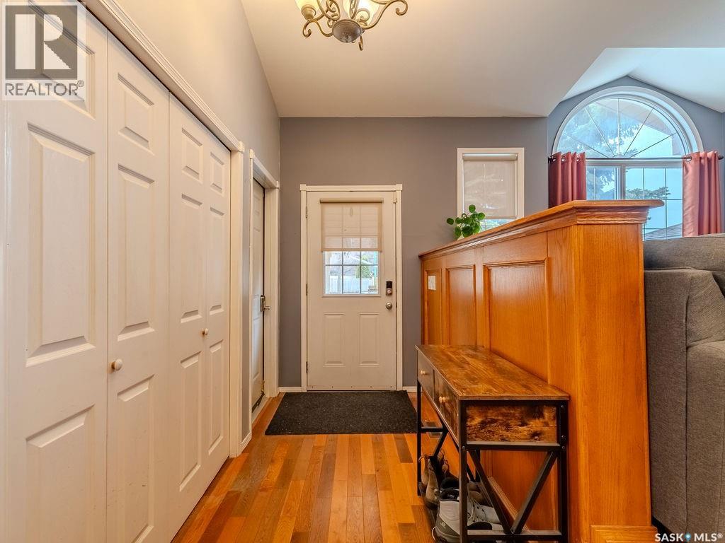 2306 Kenderdine Road, Saskatoon, Saskatchewan  S7N 4J5 - Photo 2 - SK031229