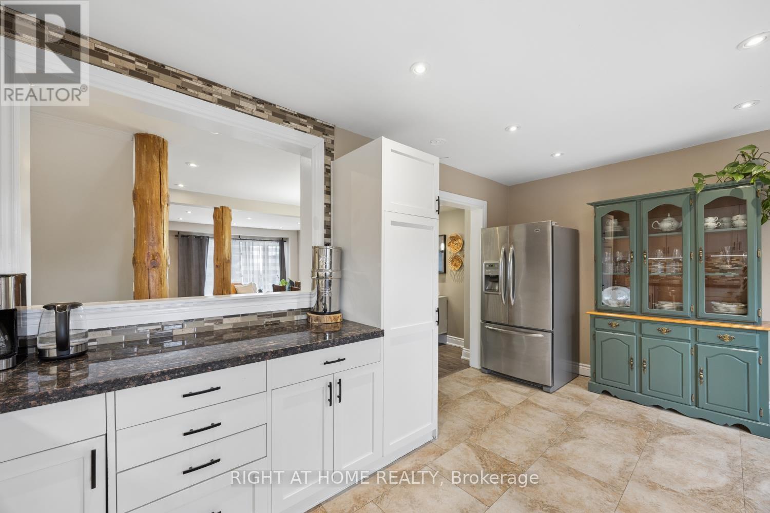 953 Southridge Street, Oshawa, Ontario  L1H 8A4 - Photo 11 - E12917780