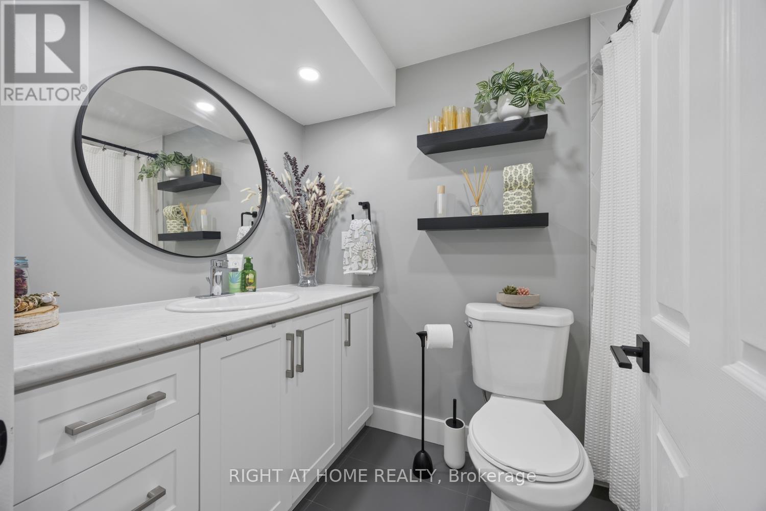 953 Southridge Street, Oshawa, Ontario  L1H 8A4 - Photo 33 - E12917780