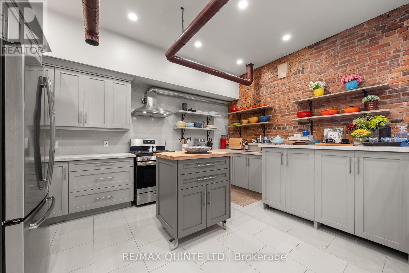 304 Front Street, Belleville, Ontario  K8N 2Z8 - Photo 22 - X12917810