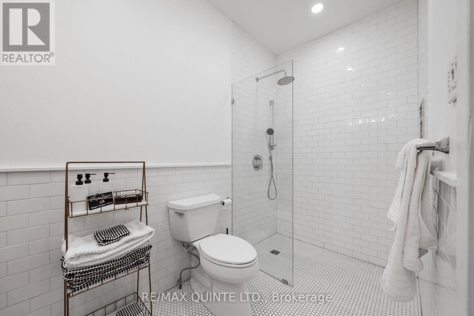 304 Front Street, Belleville, Ontario  K8N 2Z8 - Photo 26 - X12917810