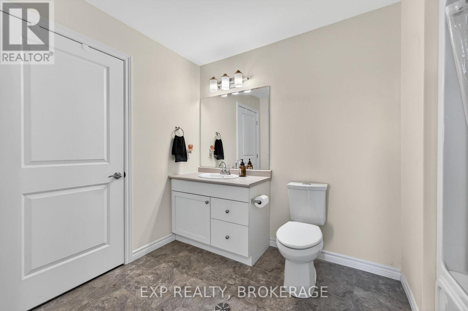 301 - 740 Augusta Drive, Kingston, Ontario  K7P 0E3 - Photo 17 - X12917844