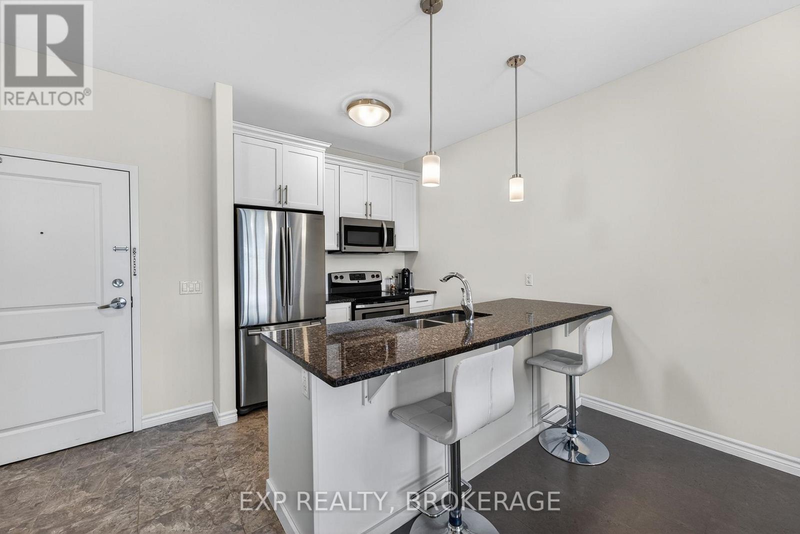 301 - 740 Augusta Drive, Kingston, Ontario  K7P 0E3 - Photo 5 - X12917844