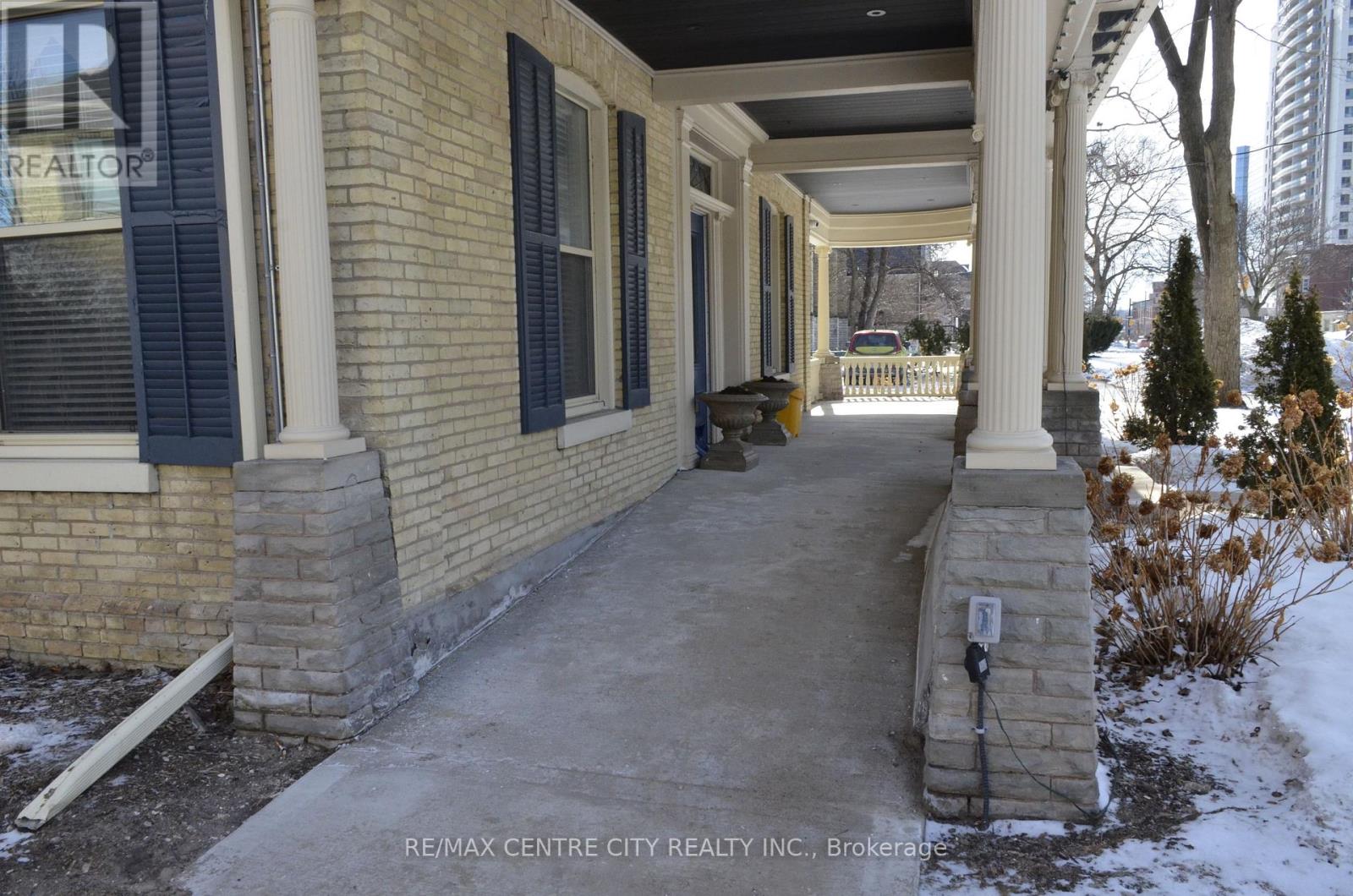 107 - 478 Waterloo Street, London East, Ontario  N6B 2P6 - Photo 2 - X12917774