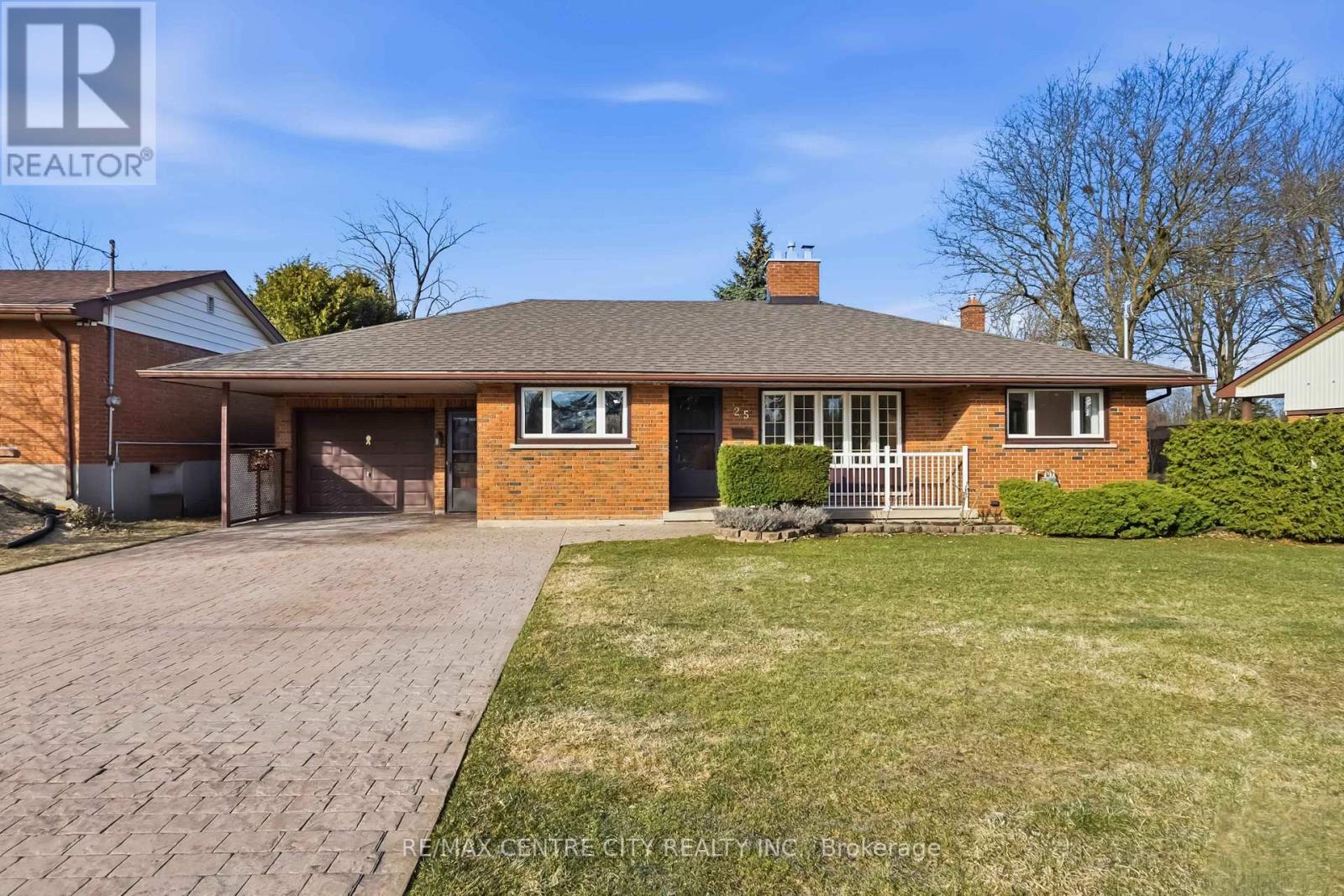 25 WISTOW STREET, London East, Ontario