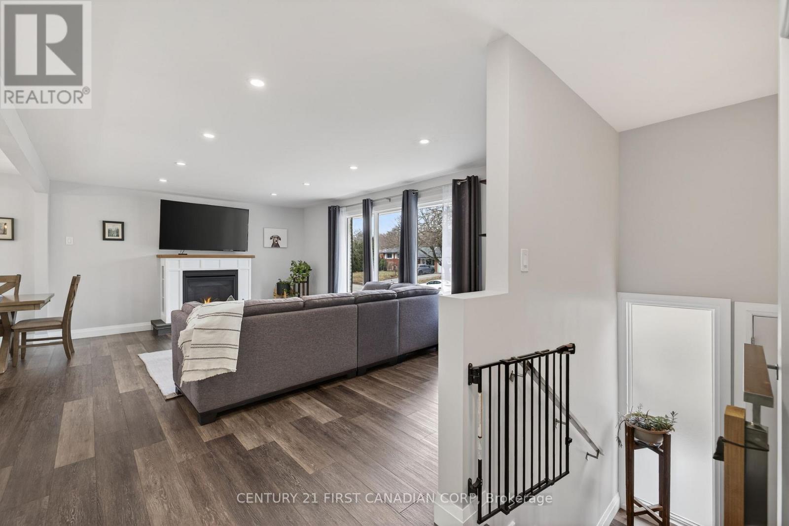 496 Chiddington Avenue, London South (South R), Ontario  N6C 2W2 - Photo 11 - X12917820