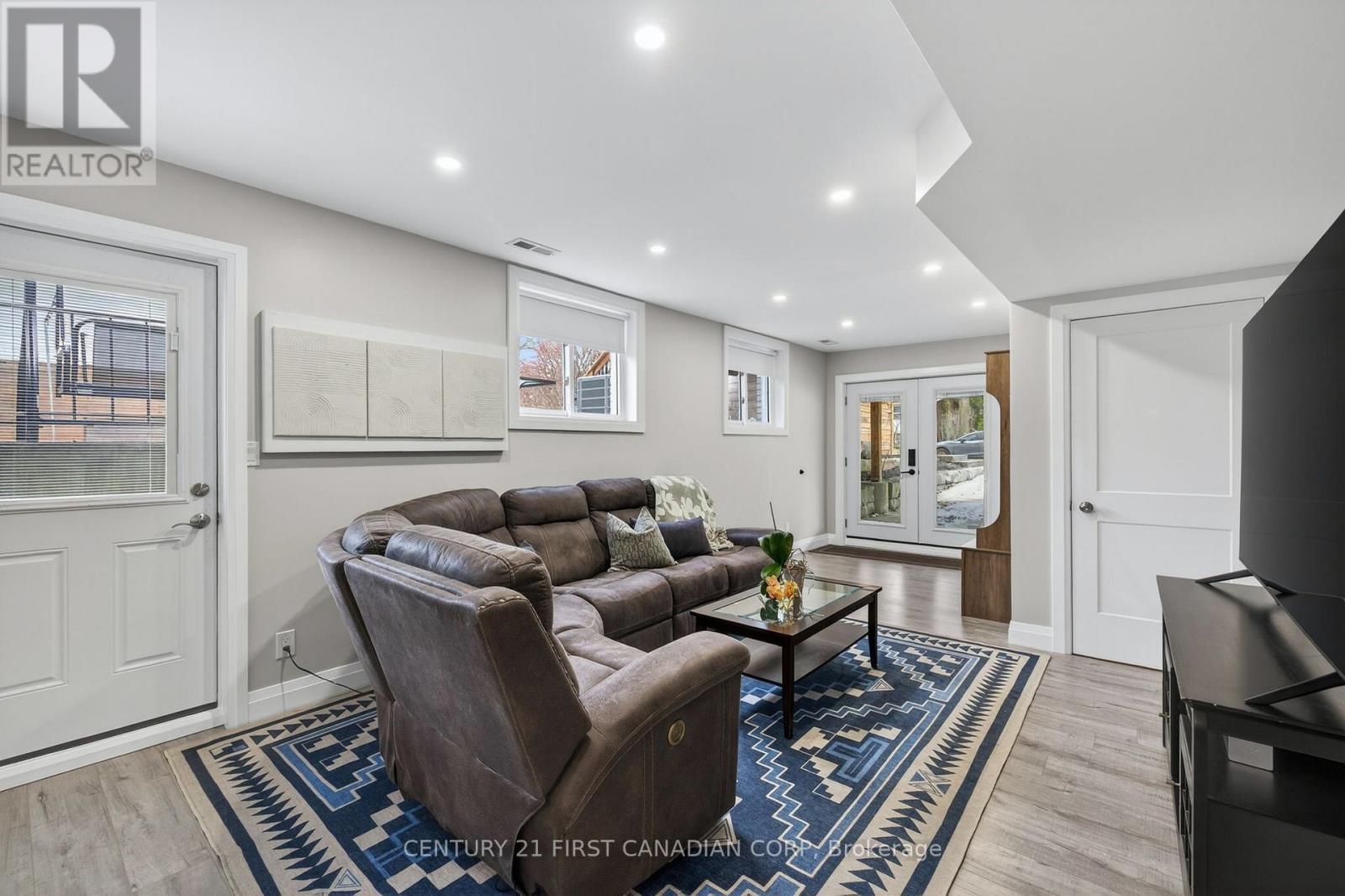 496 Chiddington Avenue, London South (South R), Ontario  N6C 2W2 - Photo 30 - X12917820