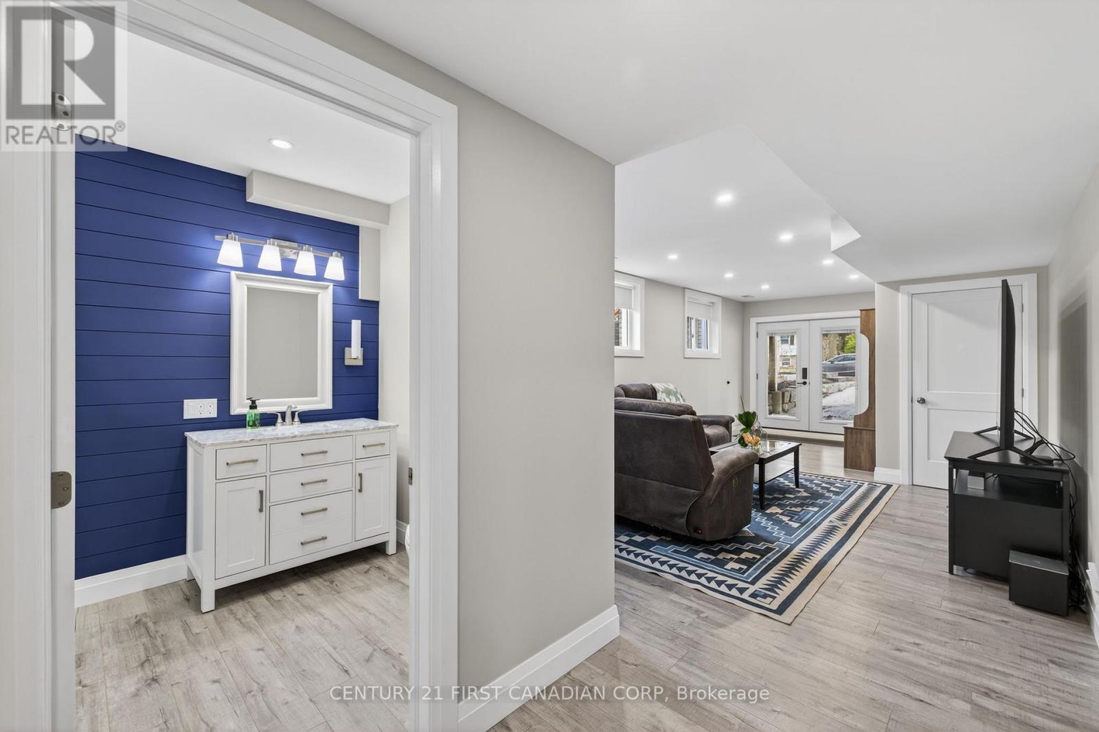 496 Chiddington Avenue, London South (South R), Ontario  N6C 2W2 - Photo 34 - X12917820