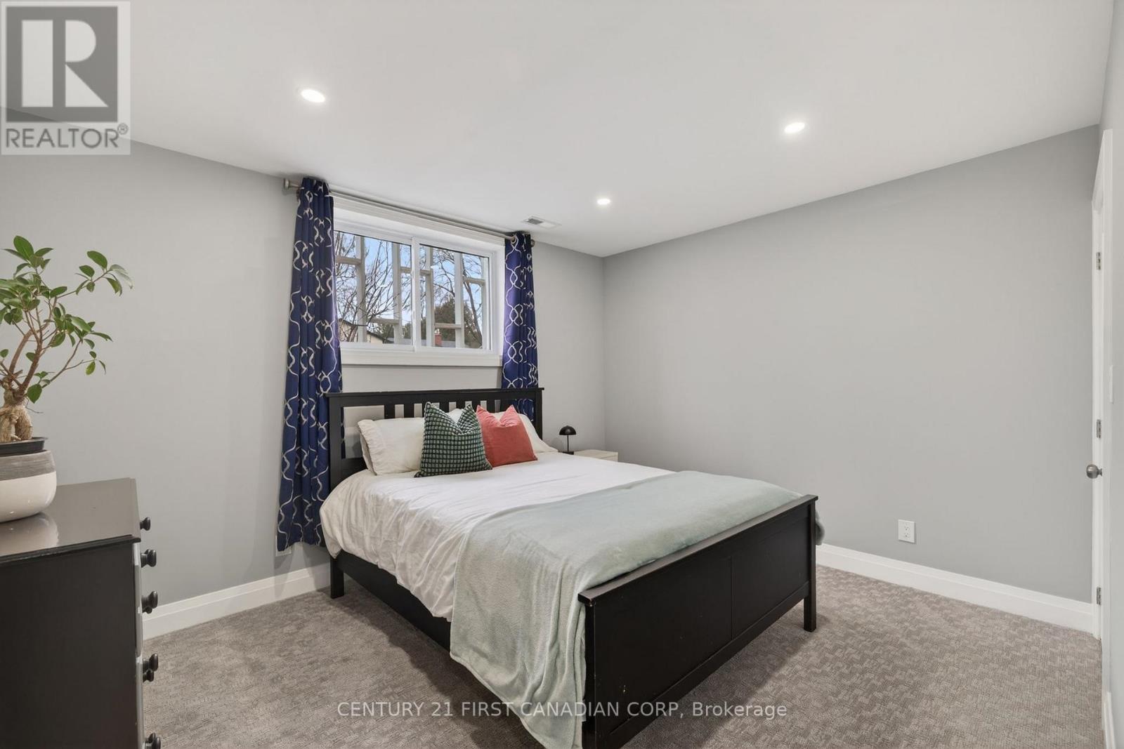 496 Chiddington Avenue, London South (South R), Ontario  N6C 2W2 - Photo 35 - X12917820