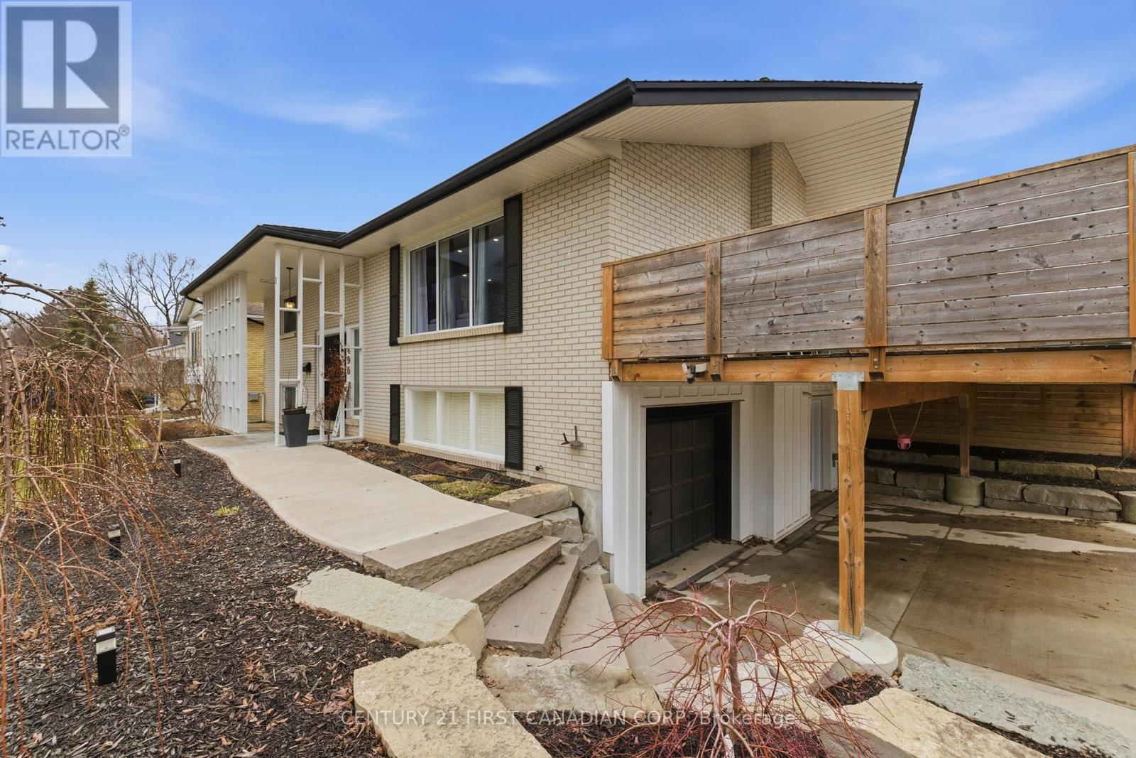 496 Chiddington Avenue, London South (South R), Ontario  N6C 2W2 - Photo 7 - X12917820