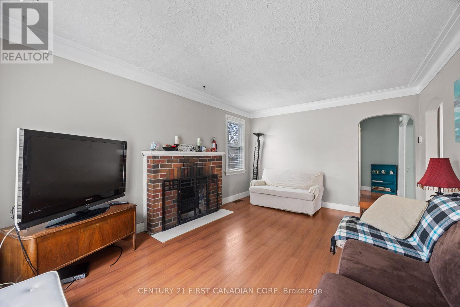 24 Terrence Street, London East, Ontario  N5Z 1C1 - Photo 4 - X12917846