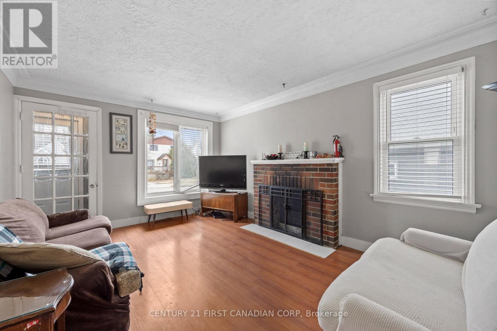 24 Terrence Street, London East, Ontario  N5Z 1C1 - Photo 5 - X12917846