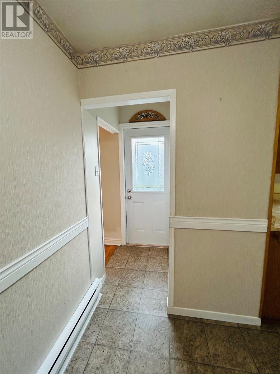 20 Circular Road, Botwood, Newfoundland & Labrador  A0H 1E0 - Photo 8 - 1295490