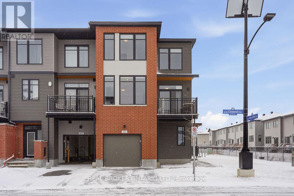 631 Corporal Private, Ottawa, Ontario  K1X 0M7 - Photo 1 - X12917828