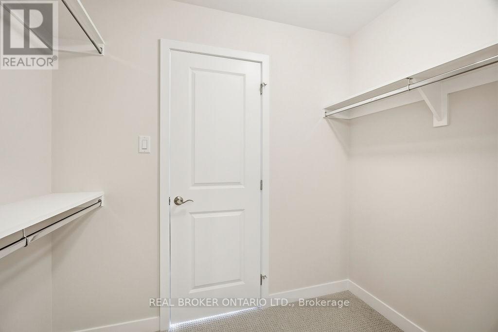 631 Corporal Private, Ottawa, Ontario  K1X 0M7 - Photo 39 - X12917828