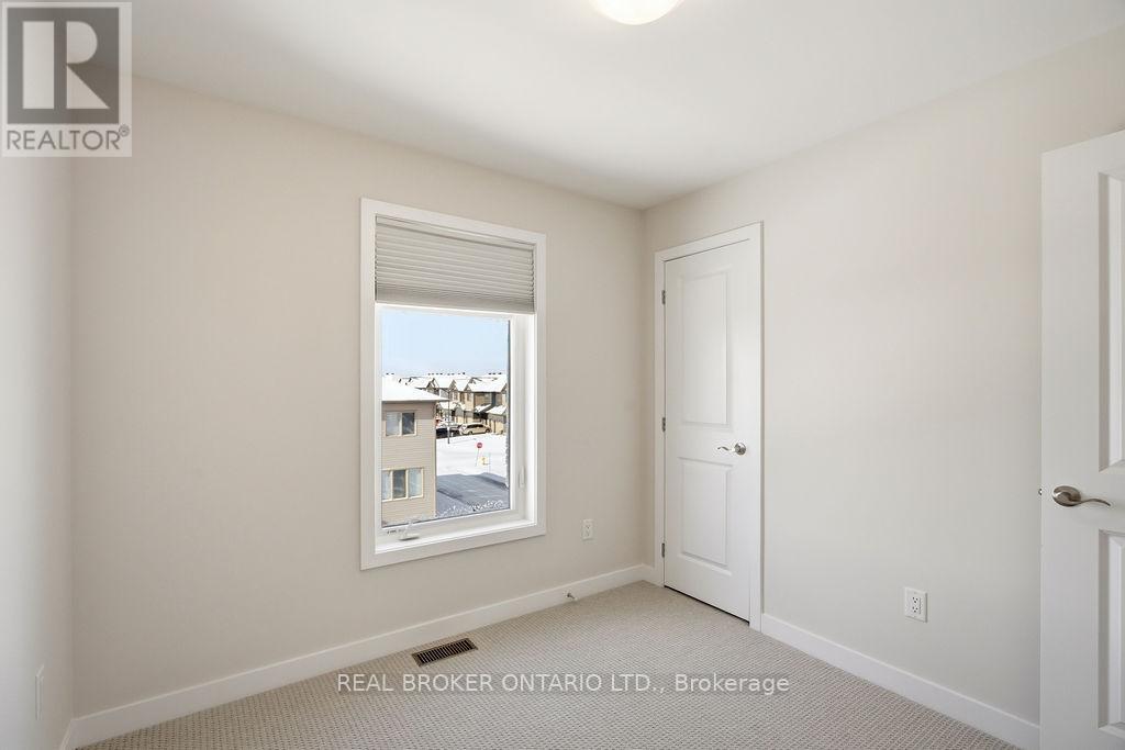 631 Corporal Private, Ottawa, Ontario  K1X 0M7 - Photo 40 - X12917828