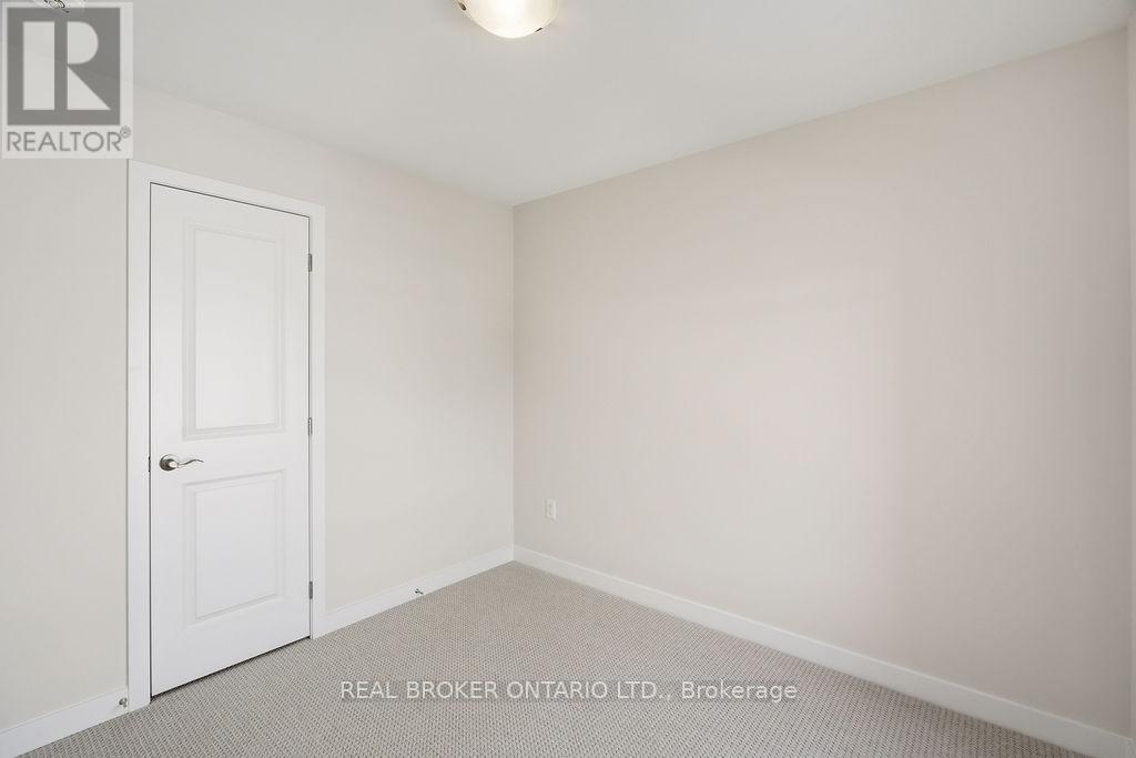 631 Corporal Private, Ottawa, Ontario  K1X 0M7 - Photo 44 - X12917828